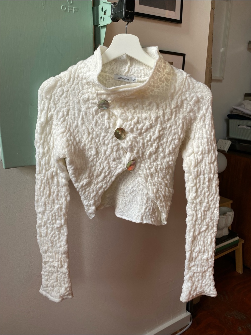 Terra Nostra Italian Knit Cropped Sweater